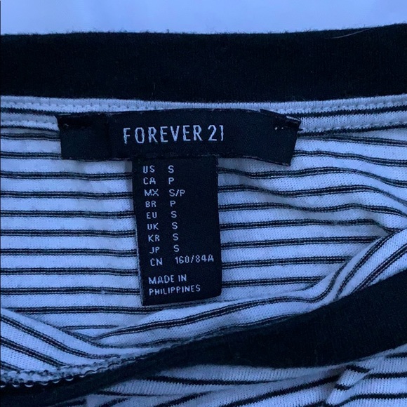 Cropped forever 21 tee - Picture 2 of 2